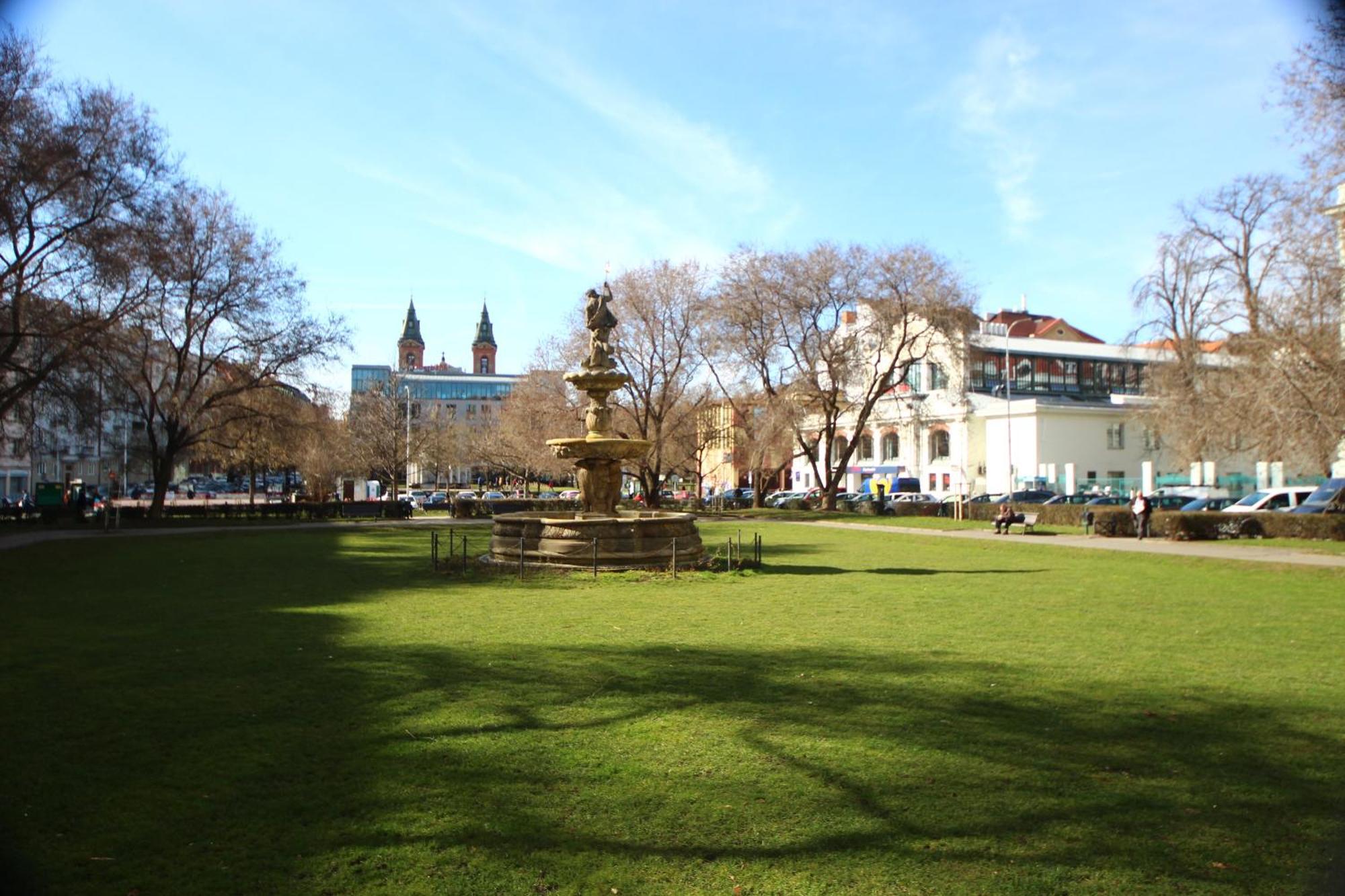 Quiet Apartment In The City Center With Own Terrace Praha Bagian luar foto