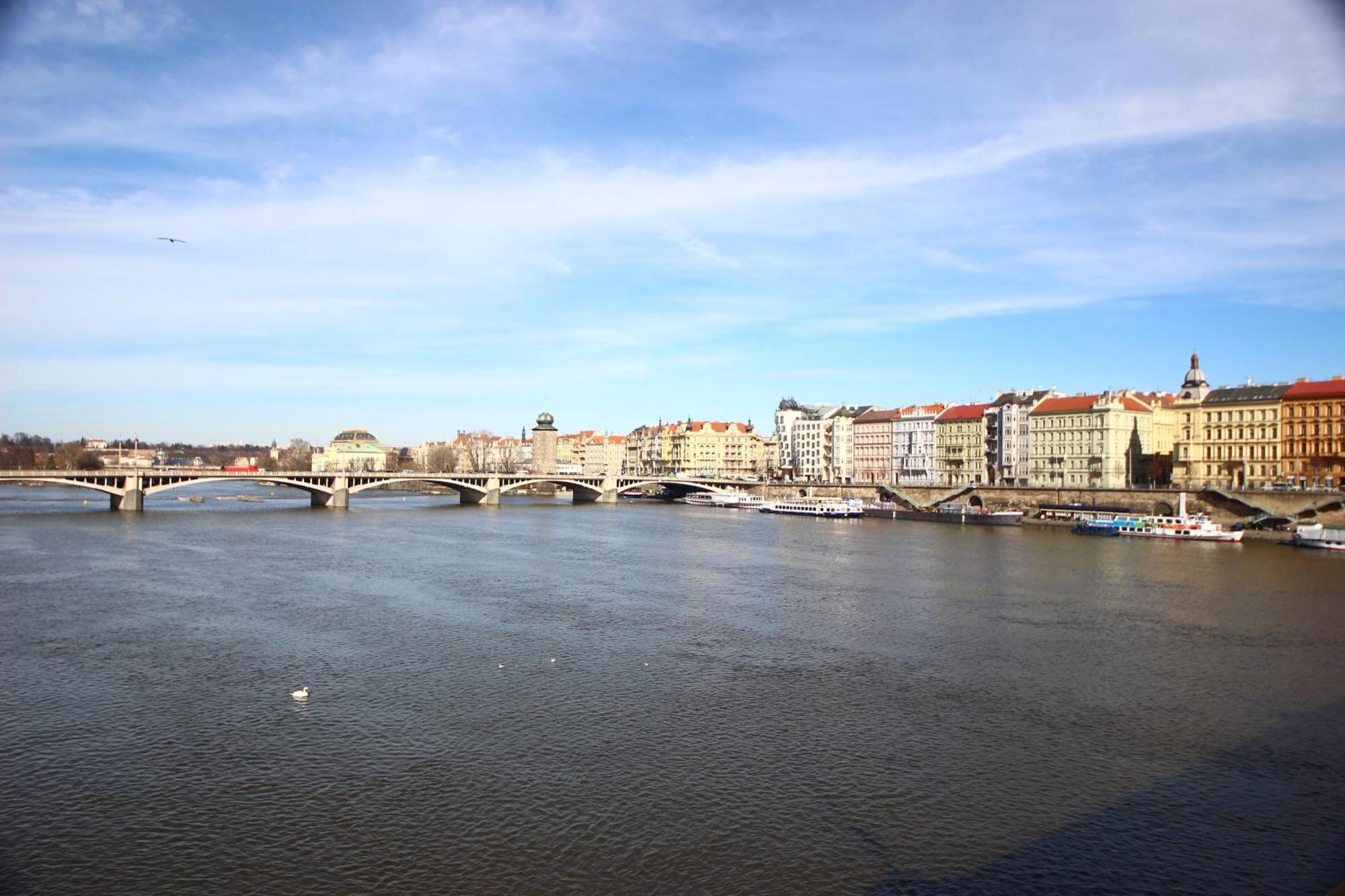 Quiet Apartment In The City Center With Own Terrace Praha Bagian luar foto